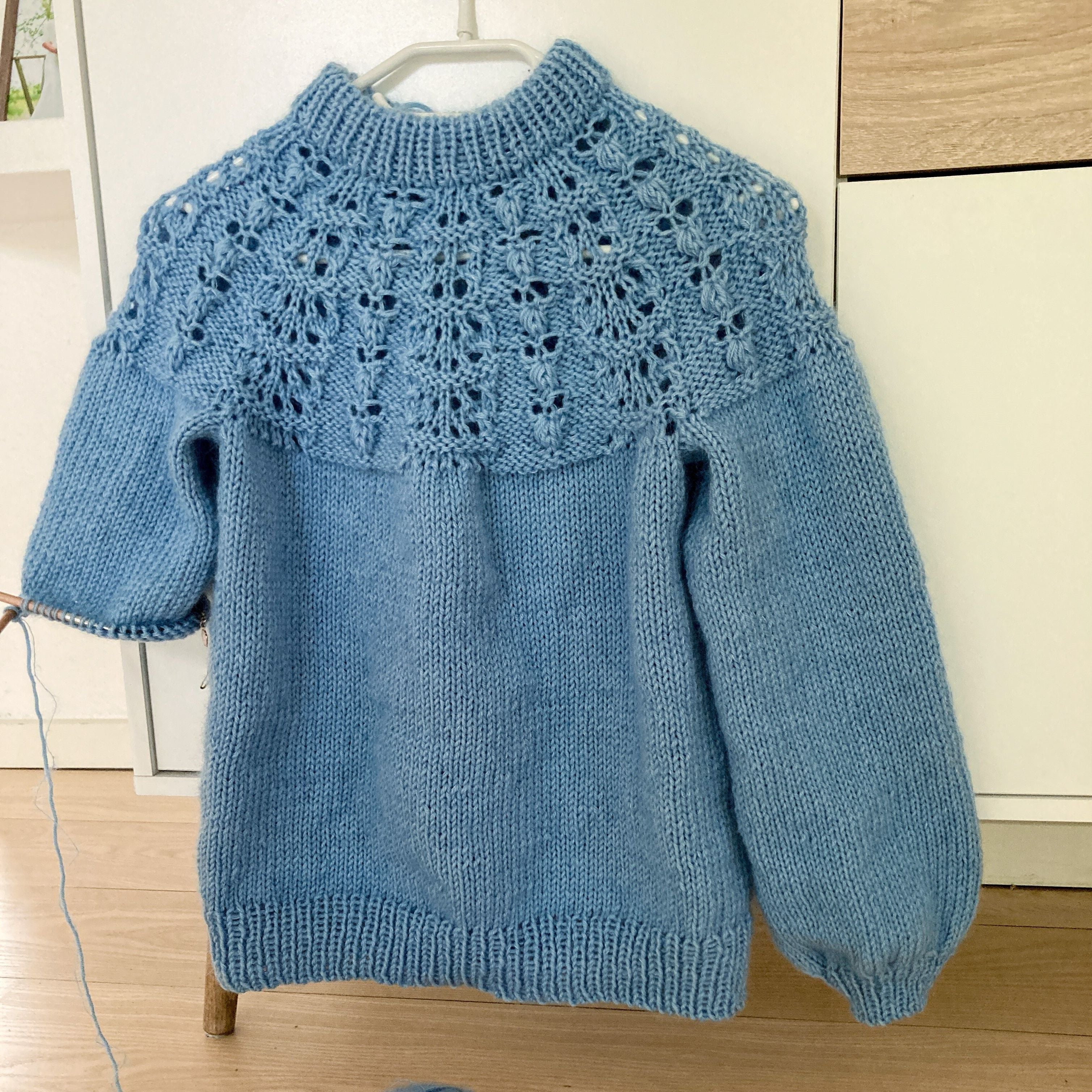Spring Waves - Pullover - Image 6