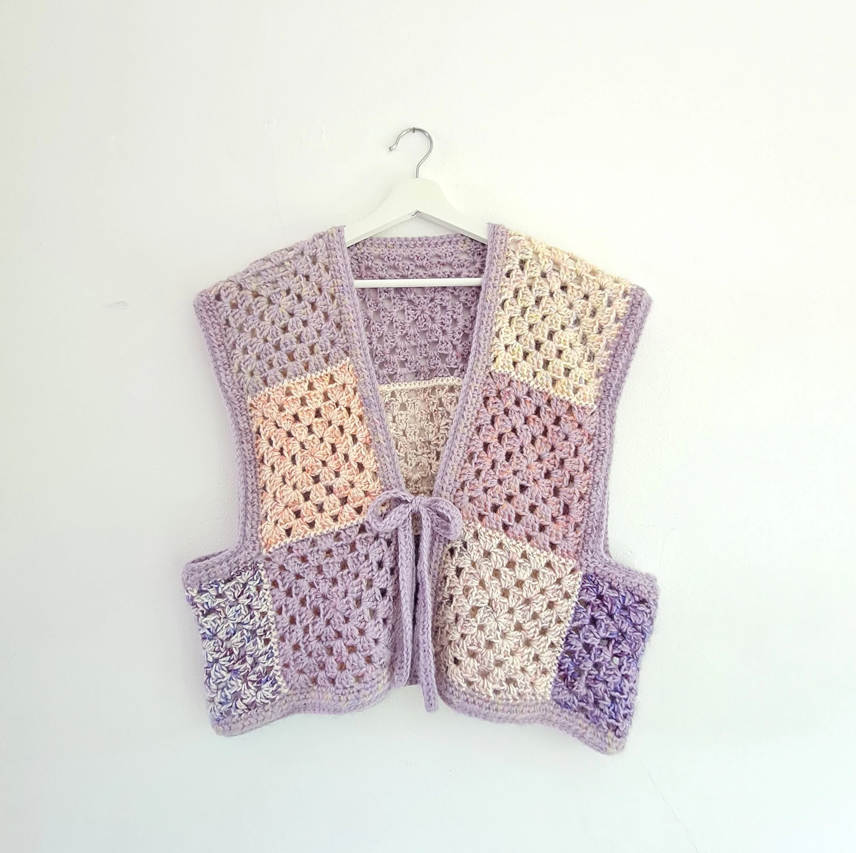 Lavender - Granny Square Weste